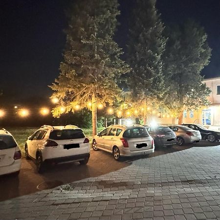 סקופיה Hotel Istanbul מראה חיצוני תמונה